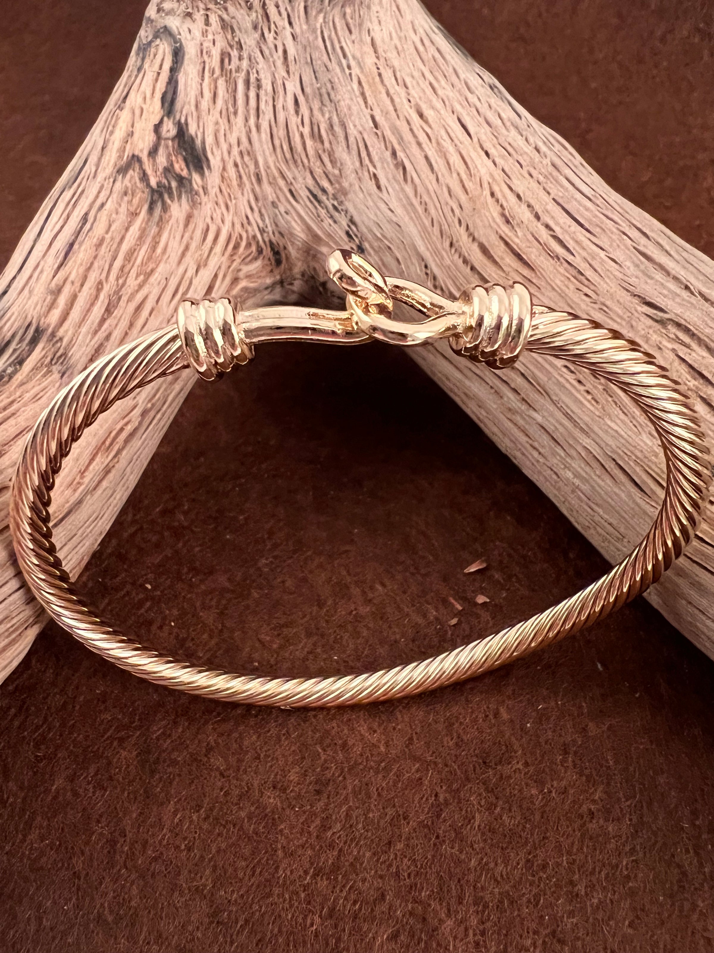 Gold Clasp Bracelet