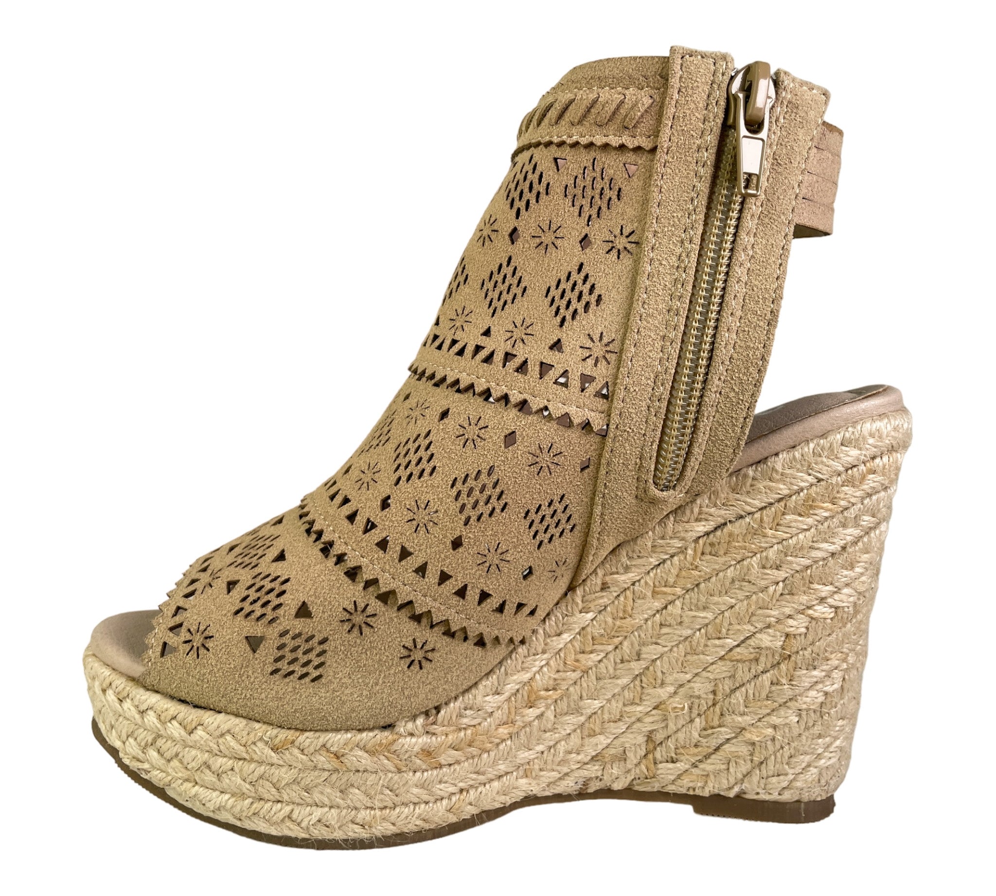 Very G Gloria Wedge in Nude