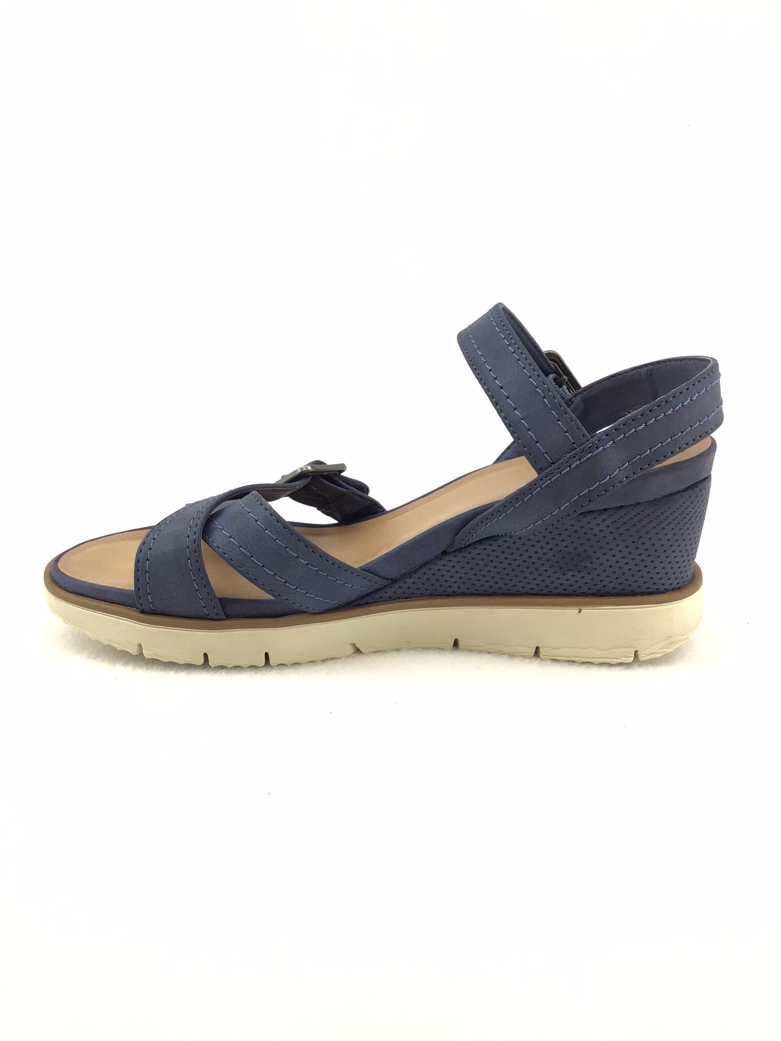 Hokus pokus 2025 wedge sandals