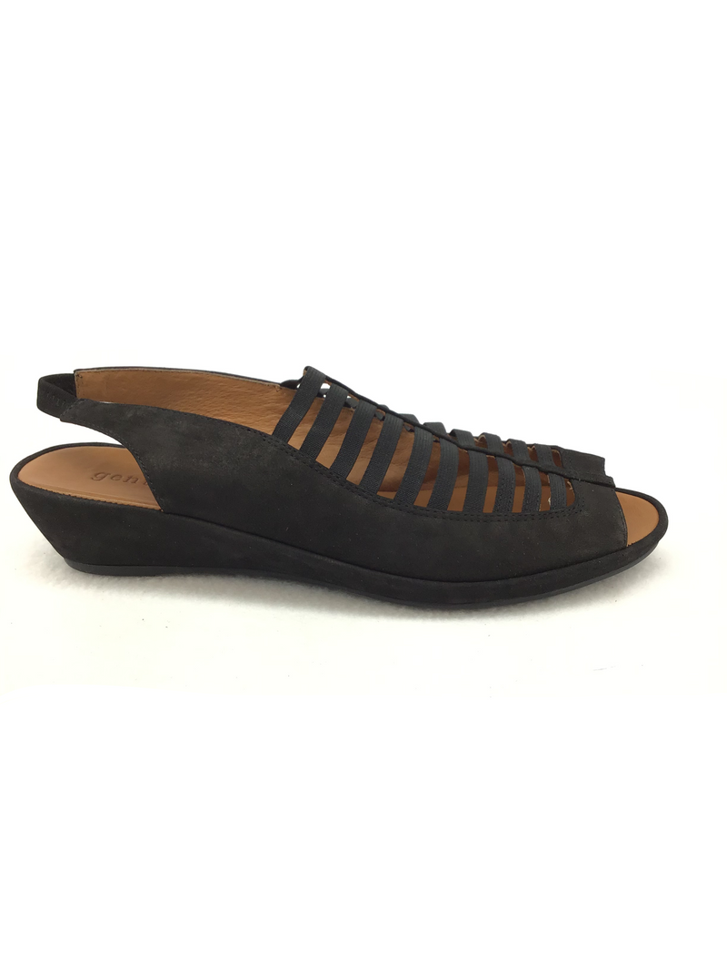 Gentle Souls by Kenneth Cole Wedge Sandals Size 8.5