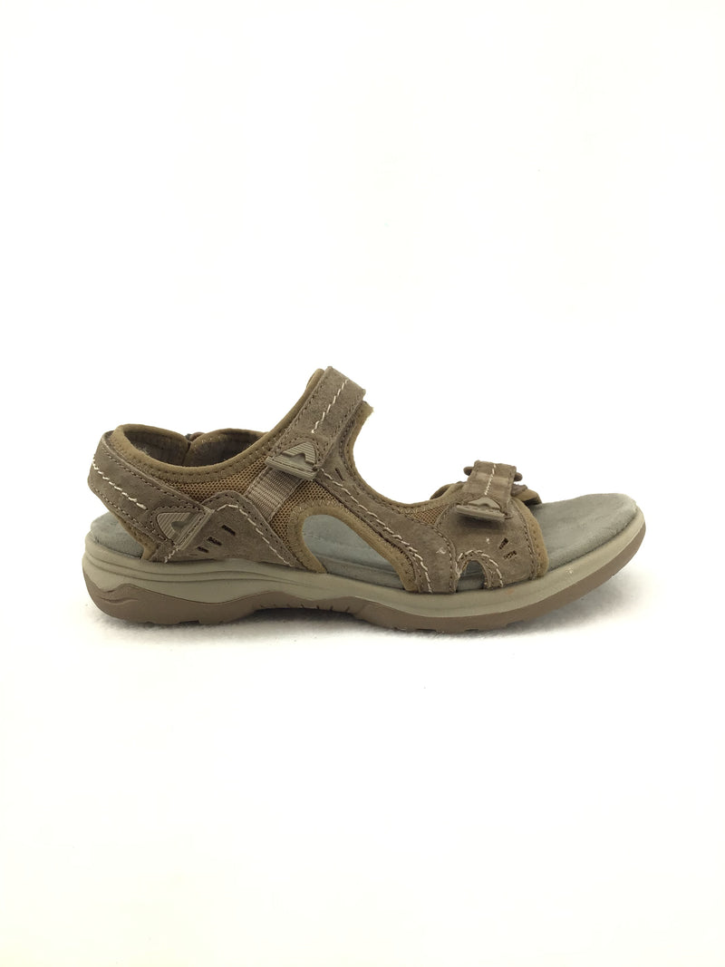 Earth Origins Sandals Size 7.5M