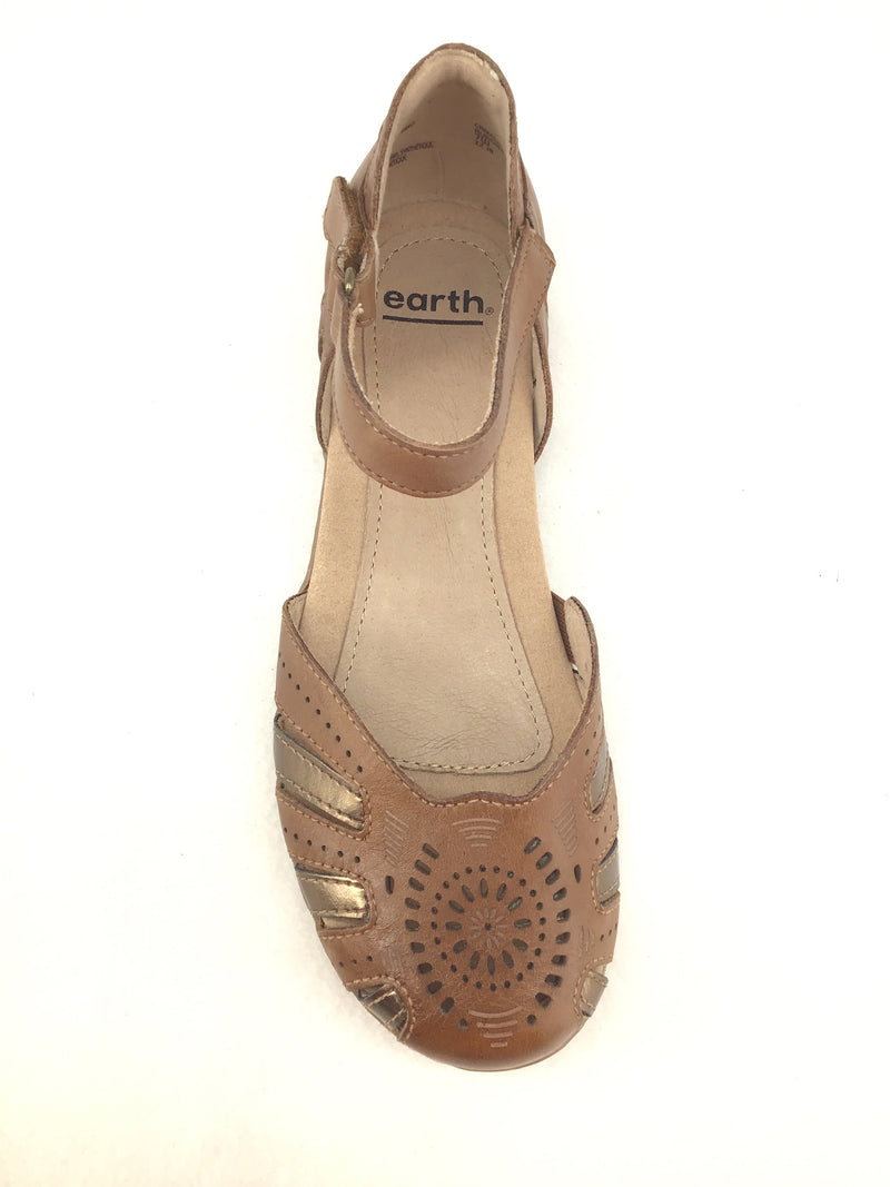 Earth Camellia Sandals Size 7W