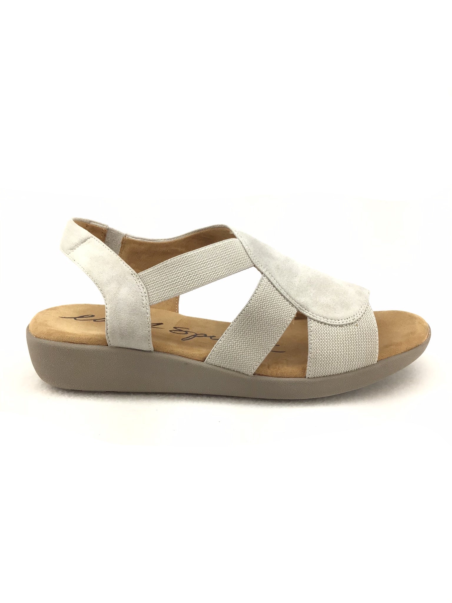 Easy spirit cheap wide sandals