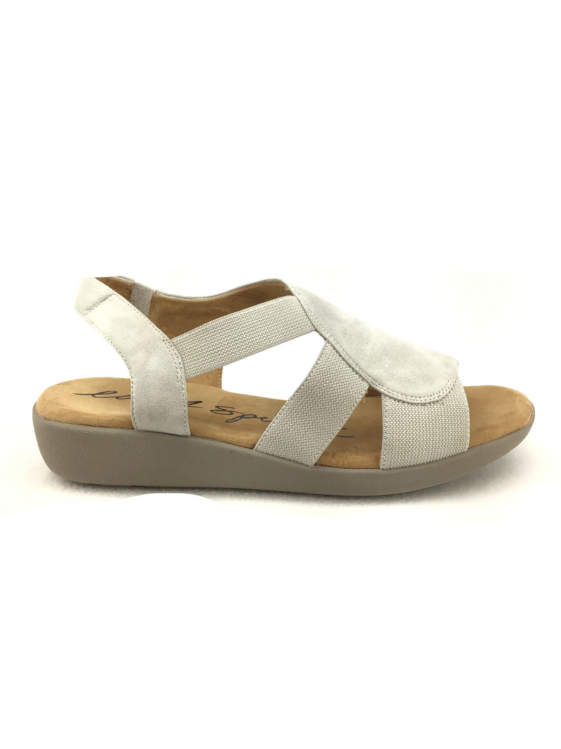 Earth pisa deals olea wedge sandal