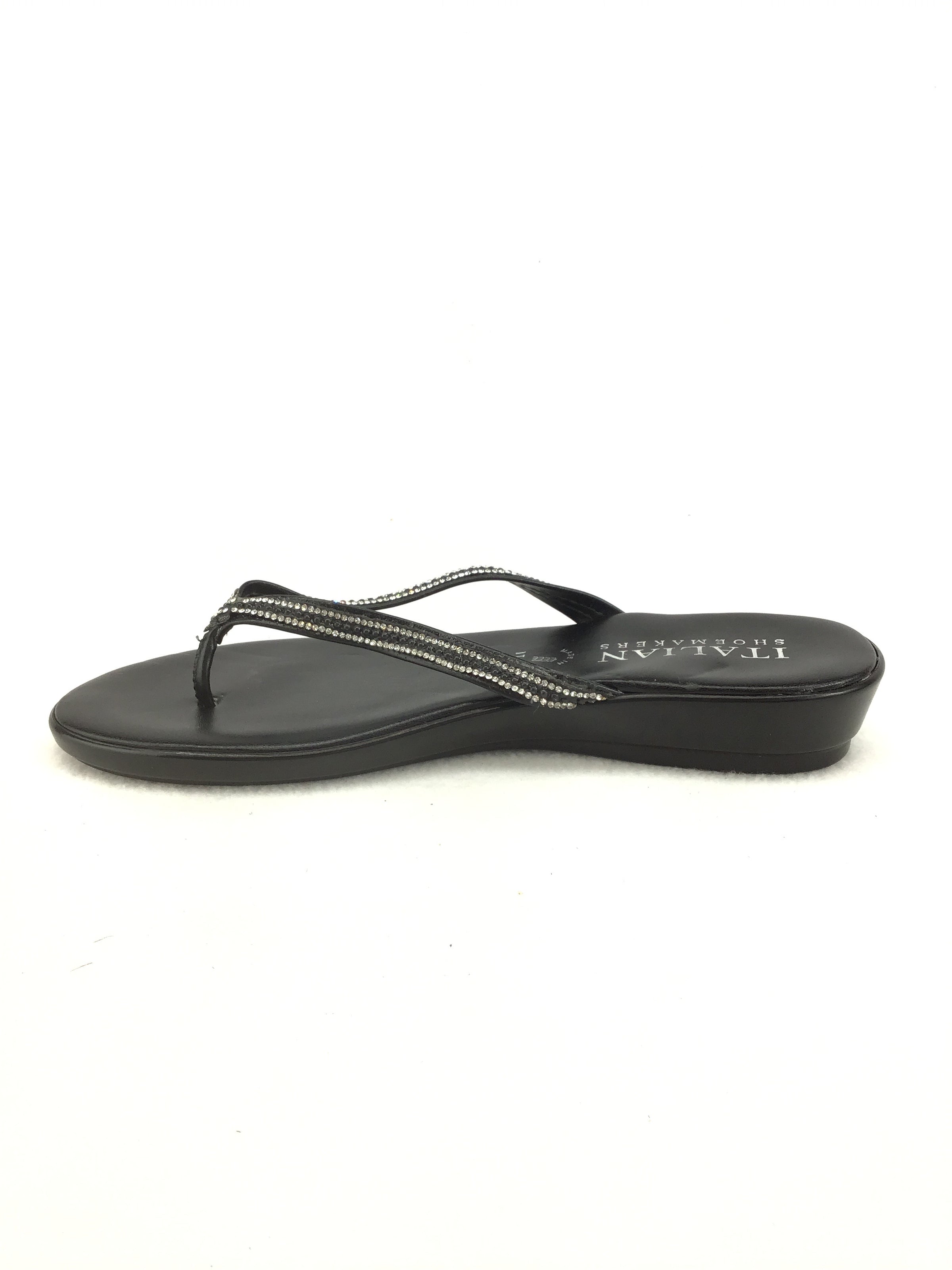 Italian Shoemakers Flip Flops Size 8.5